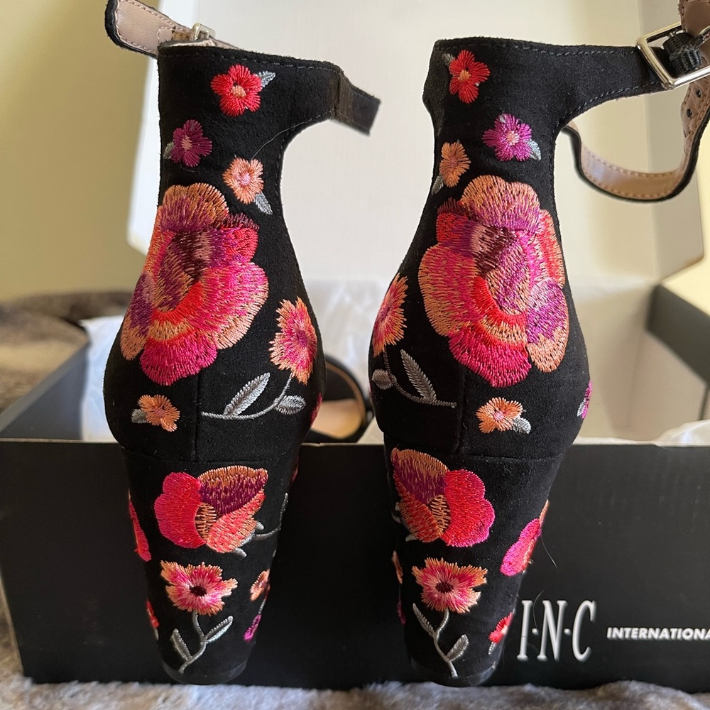 INC International Concepts Kivah Two-Piece Sandals, MultiColor